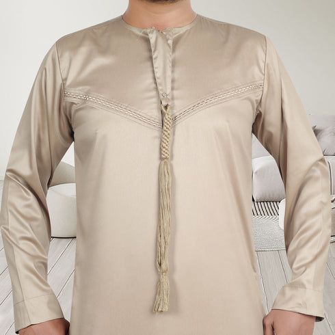 Camel Brown Emirati Thobe – Premium Islamic Men’s Wear